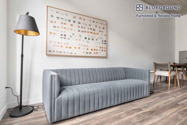 Foto del edificio - 61 W Erie St