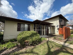 Building Photo - 1565 Burton Ct