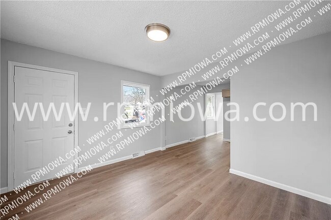 Foto del edificio - 7002 SW 15th St