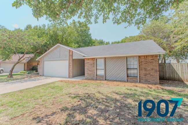 Building Photo - 400 Trinidad Dr