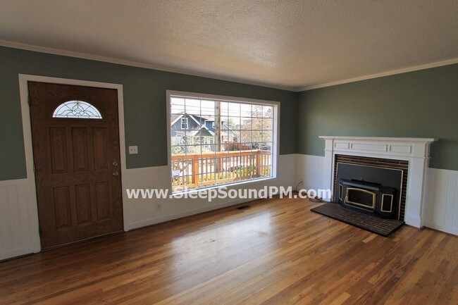 Foto del edificio - 5735 SW Corbett Ave