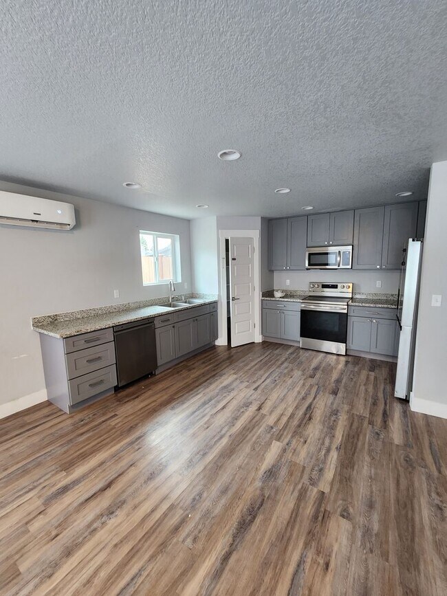 Foto del edificio - 205-207 Oak St