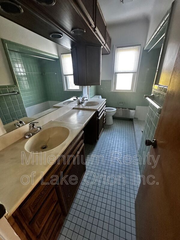 Foto del edificio - 22031 Lester St