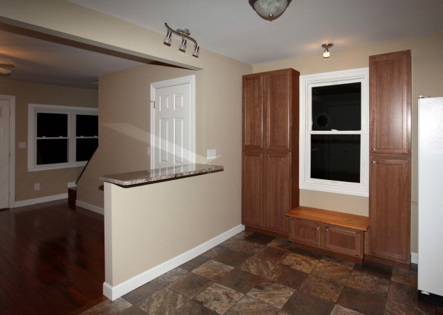 Granite top bar area , room for 2 bar stools - 122 Sayre St