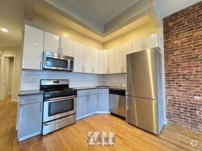 Building Photo - 354 Myrtle Ave