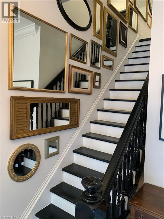 Photo du bâtiment - 74 West Avenue N