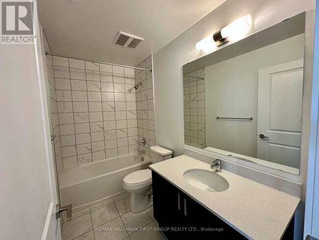 Photo du bâtiment - 1010 Sandy Beach Rd