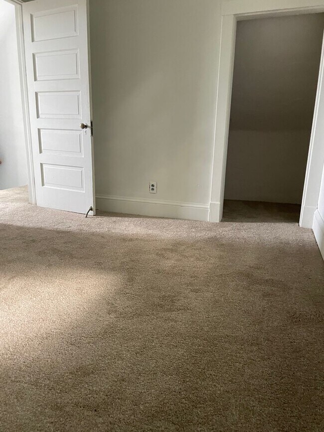 Foto del edificio - 3716 Daisy Ave