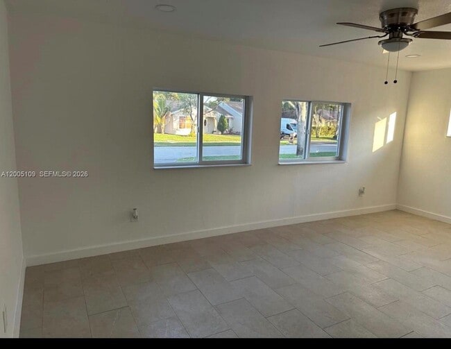 Building Photo - 5225 SW 116th Ave