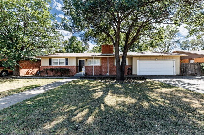 Foto del edificio - Cute House Convenient to Campus, Shopping,...