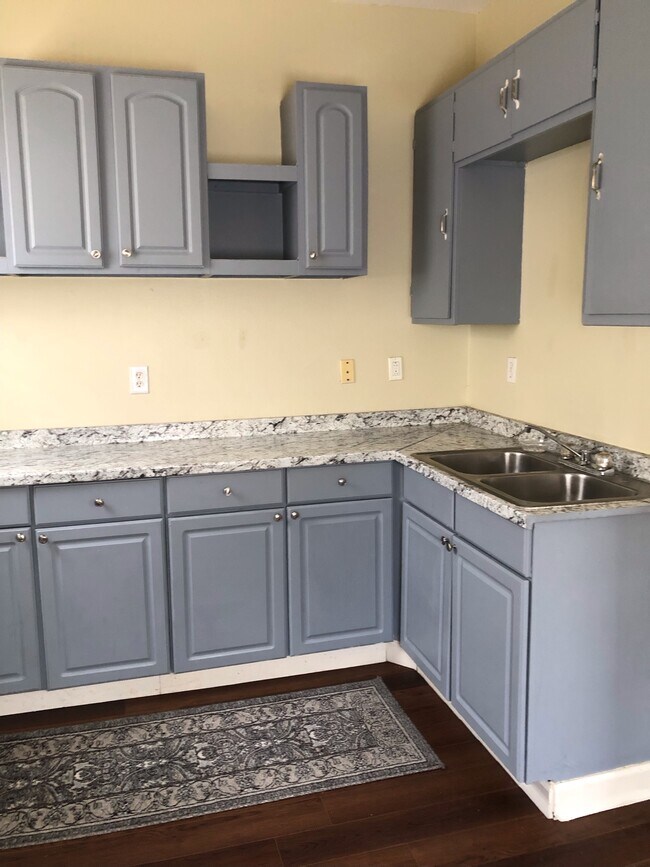 Foto del edificio - 2566 Clover St