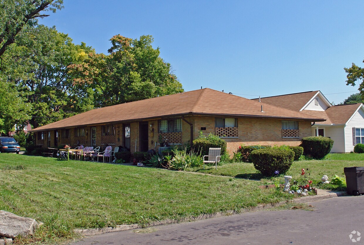Primary Photo - 29 Elwood Ave