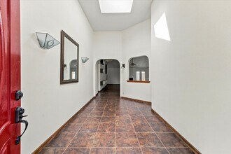 Building Photo - 15919 Barbarossa Dr