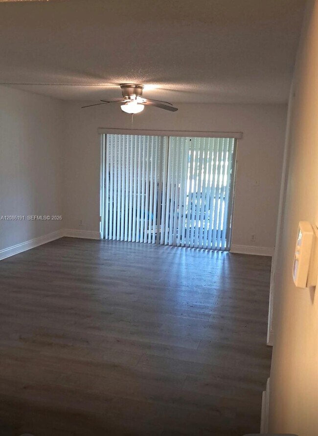 Foto del edificio - 4149 NW 90th Ave