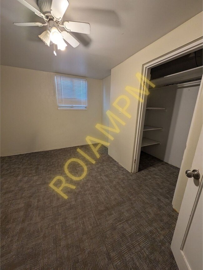 Foto del edificio - 2525 Falls Ave E