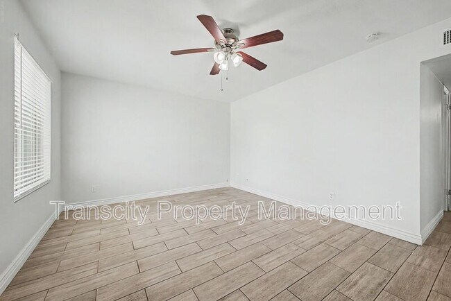 Foto del edificio - 4328 E Saint Catherine Ave