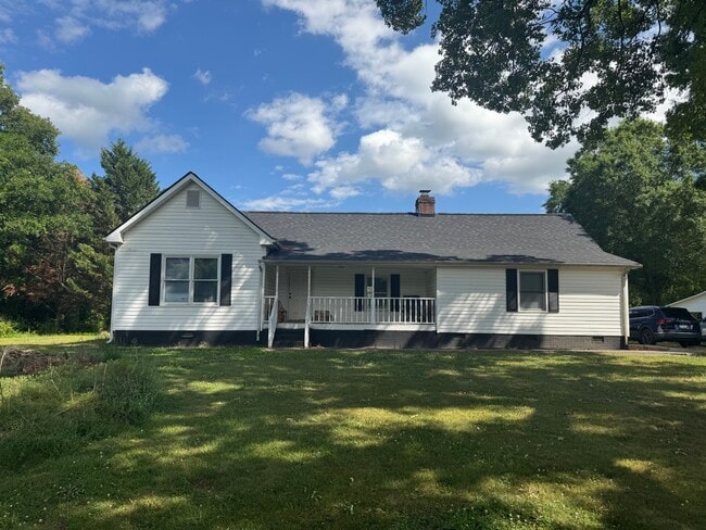 Building Photo - 530 Cedar Grove Rd