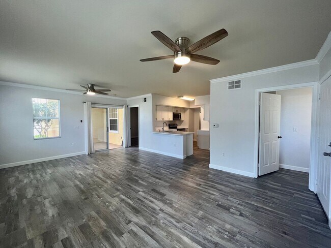 Foto del edificio - Newly updated 2 Bed / 2 Bath condo becomin...