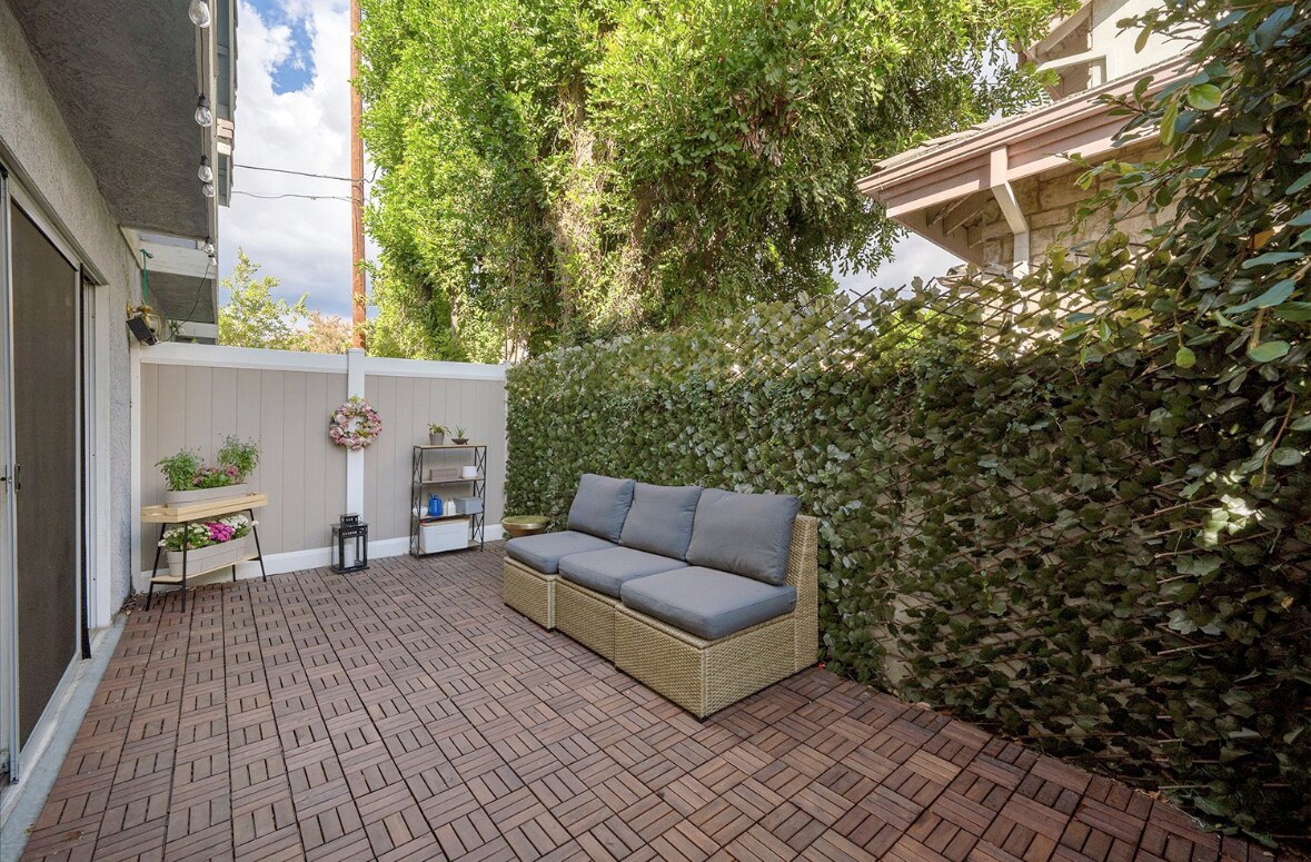 Primary Photo - 1522 S Baldwin Ave