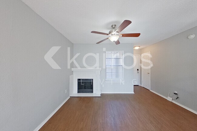 Foto del edificio - 832 Courtenay Pl