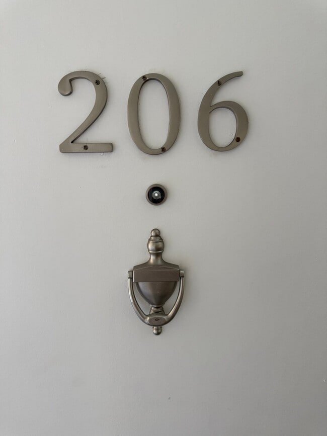 Photo - 310 S Sherbourne Dr (Los Angeles, CA) Apartment