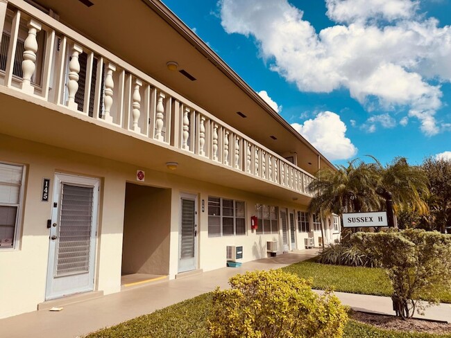 Photo - 159 Sussex H Apartment