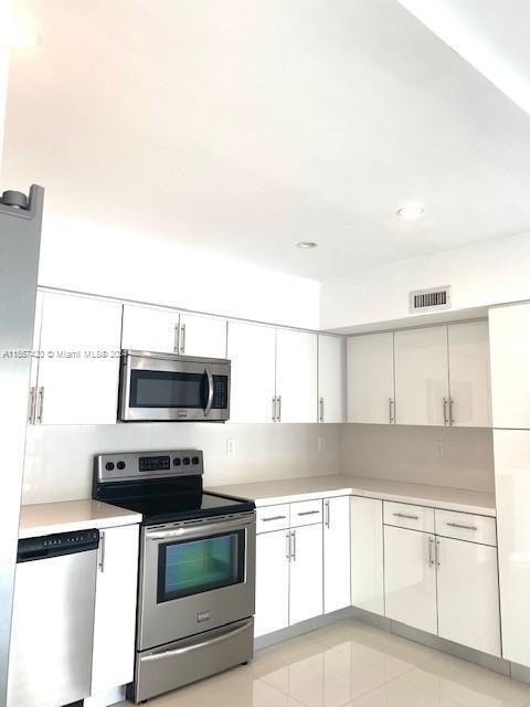 Building Photo - 1408 Brickell Bay Dr
