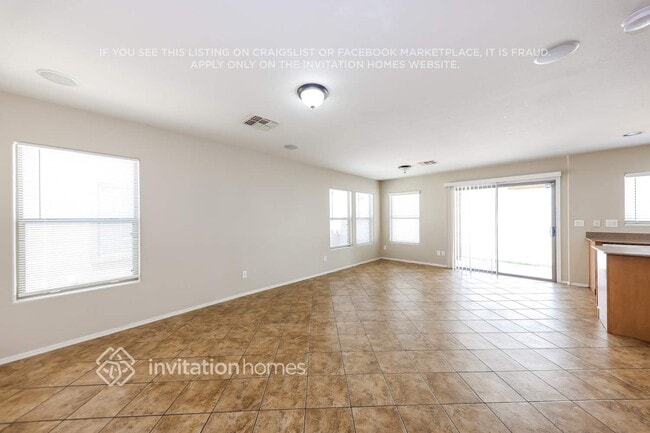 Building Photo - 6412 W Fawn Dr