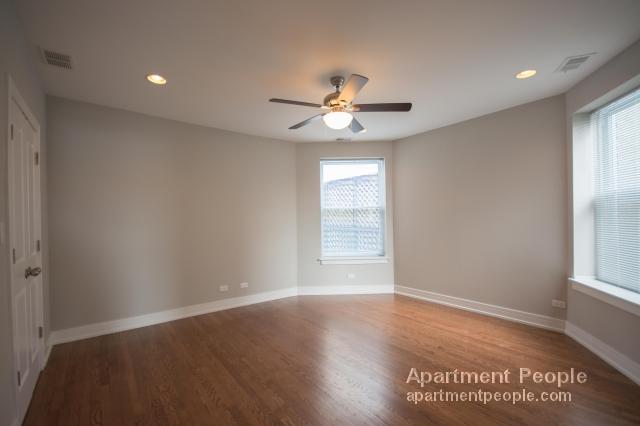 Foto del edificio - 6118 N Rockwell St