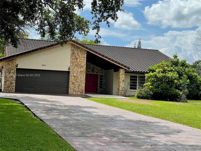 Building Photo - 5811 SW 164th Terrace