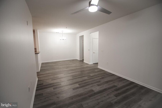 Foto del edificio - 1311 Karen Blvd