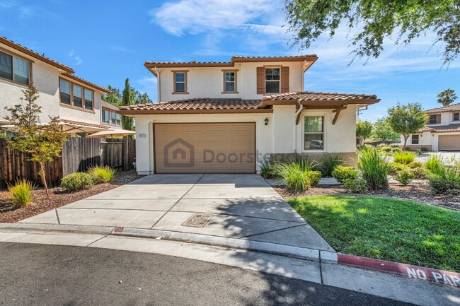 Building Photo - 4677 Lue Ln