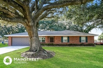 Building Photo - 104 Lighter Log Ln