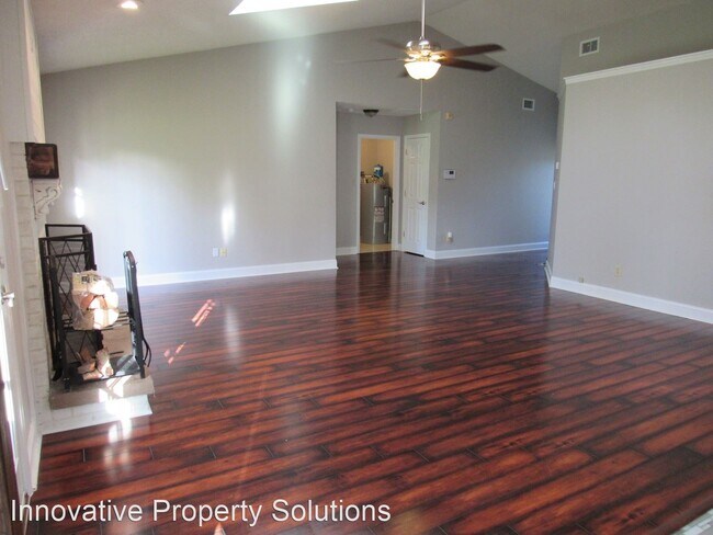 Foto del edificio - 3 br, 2 bath House - 280 Huff Drive