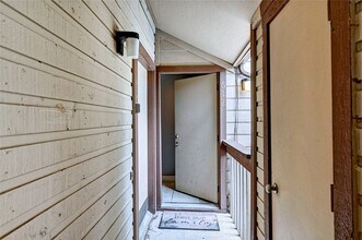 Building Photo - 12900 Walden Rd