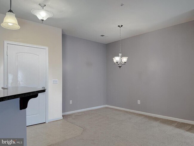 Foto del edificio - 23530 FDR Boulevard