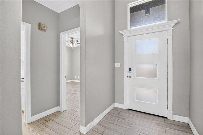 Building Photo - 6718 Stuyvesant Ct