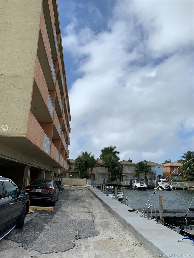 3545 NE 167th St Unit 407, North Miami Beach, FL 33160 Condo for Rent