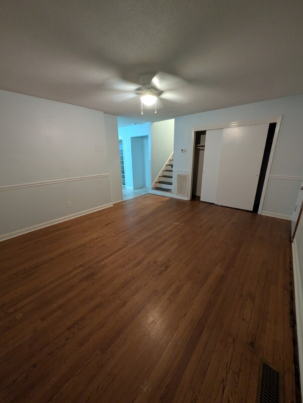 Foto del edificio - 3761 Wakefield Ln
