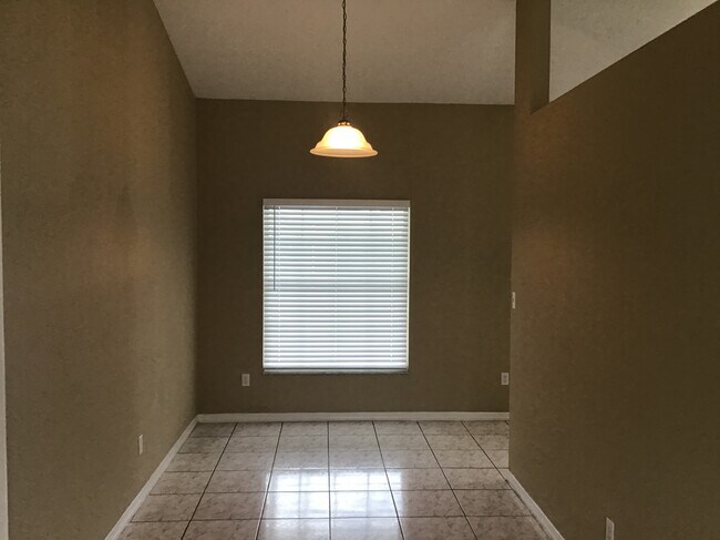 Building Photo - 1097 Depot Ct