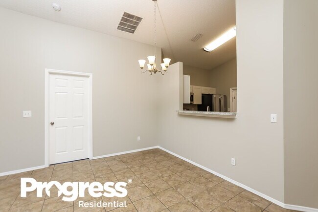 Building Photo - 1532 Woodwind Dr
