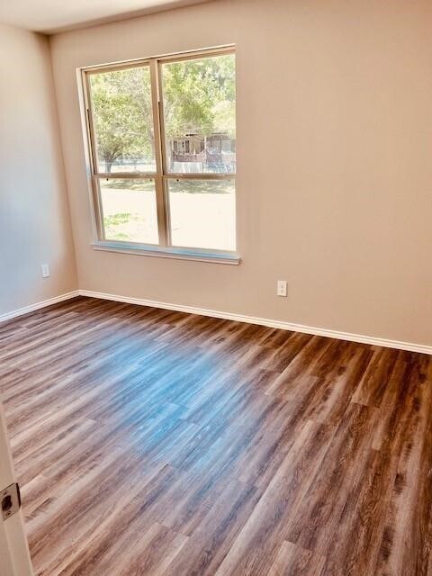 Foto del edificio - 11720 White Cedar St