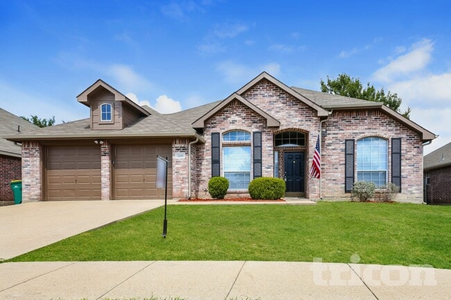 Building Photo - 229 Willow Creek Dr