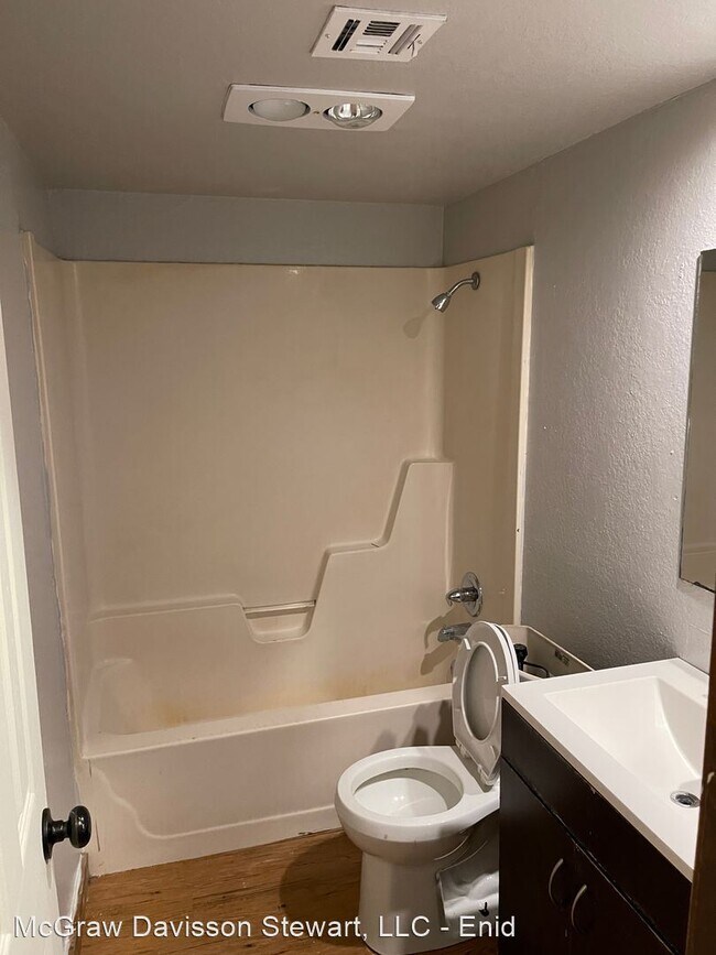 Foto del edificio - 2 br, 1 bath House - 2502 E Cedar Ave