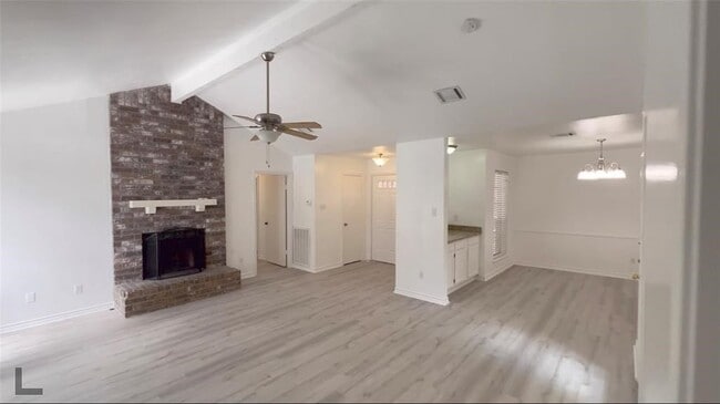 Foto del edificio - 1419 Valley Landing Dr