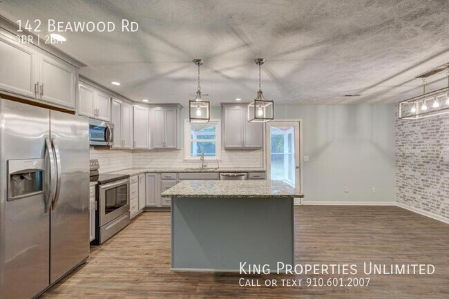 Building Photo - 142 Beawood Rd