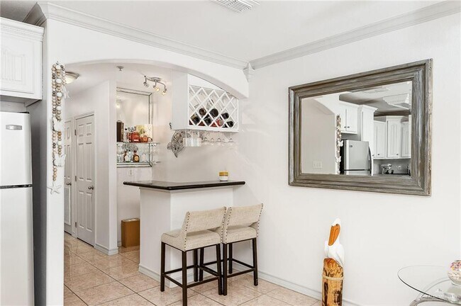 Foto del edificio - 11 E Campeche St