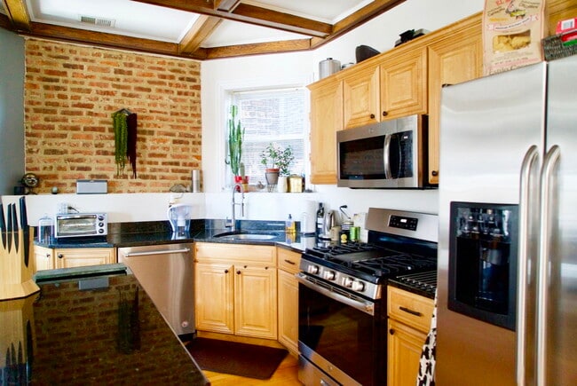 Foto del edificio - 1010 N Kedzie Ave