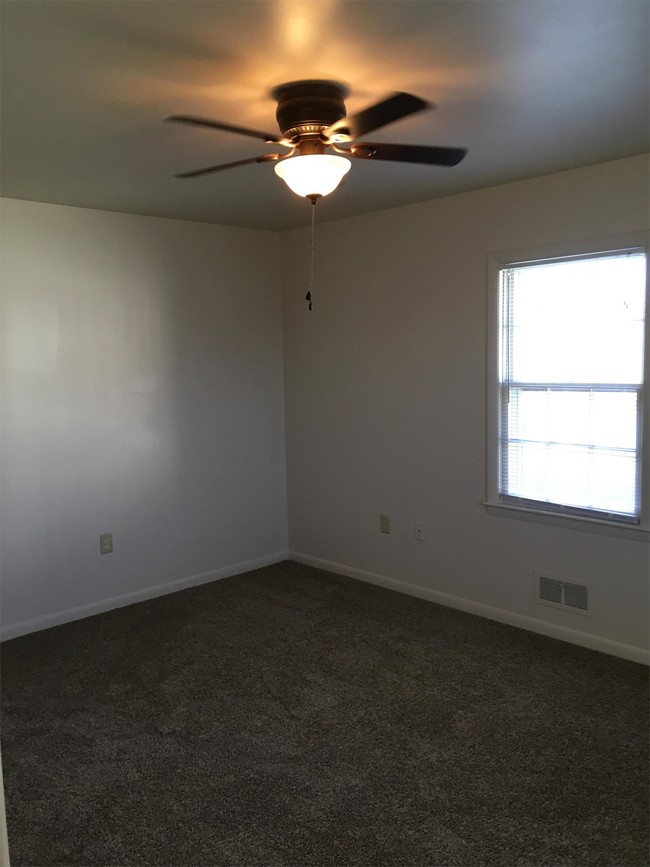 Foto del edificio - 6503 Carefree Ln