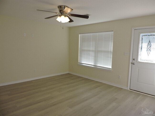 Building Photo - 1000 Polk Ave